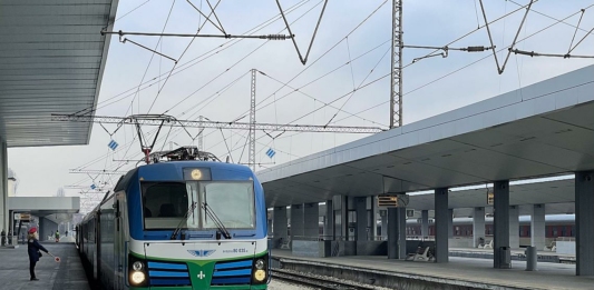 Влак на българските железници