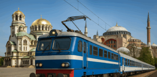 Влакът София–Истанбул закъснява редовно?