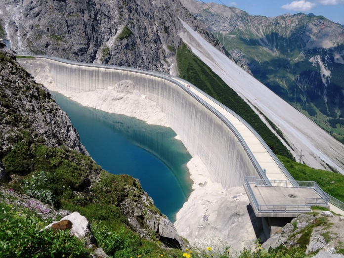 Язовирна стена Язовирна стена