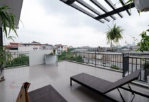 Апартамент с голяма тераса