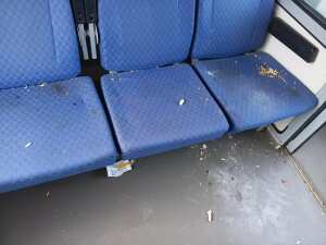 Боклуци след пътниците