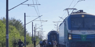 Дерайлиралият вагон