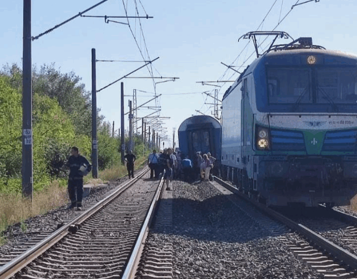 Дерайлиралият вагон