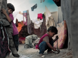 Лекарите в Газа се борят с рядко срещано паралитично заболяване под израелската блокада Деца в Ивицата Газа