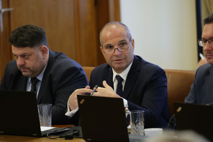 Гроздан Караджов Гроздан Караджов