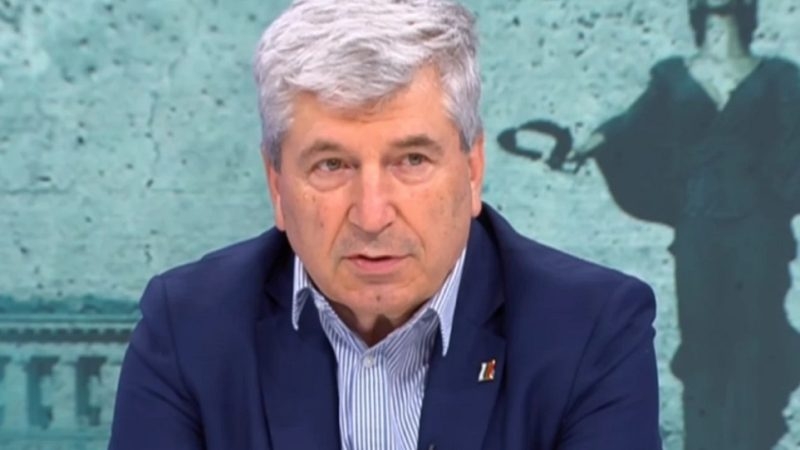 Политическият анализатор коментира в социалните мрежи че твърденията за тих