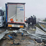 От последните минути! Зверска катастрофа между два тир-а блокира магистрала „Хемус“! Катастрофата