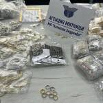 Контрабандни бижута за над 313 000 лв. задържаха на Капитан Андреево (СНИМКИ+ВИДЕО) Накити за близо 314 000 лева са задържани на ГКПП „Капитан Андреево“