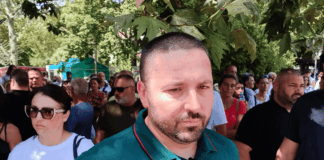 Николай Попов на протест в Бургас