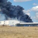 Пожар гори до Аквапарка в Несебър, вятърът усложнява гасенето Пожар край Несебър