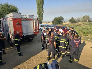 Пожарът край Сунгурларе: Битката с огнената стихия продължава! Самолети и техника на терен! 3 Пожарът край Сунгурларе