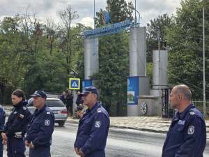 ПП "Възраждане" на протест пред ВМЗ Сопот: Урсула фон дер Лайен не е добре дошла в България! 2 Протестът на ПП "Възраждане"