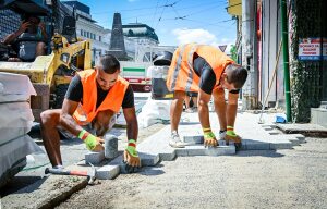 Ремонтите в София