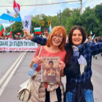 Румяна Ченалова: Време е за сваляне на мутрите, лъжците, крадците, предателите от власт! Румяна Ченалова на протест