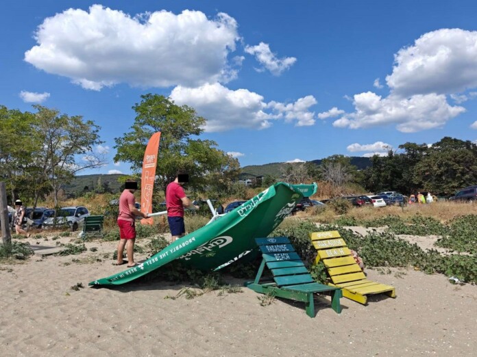 Щети след евентуалното торнадо Щети след евентуалното торнадо