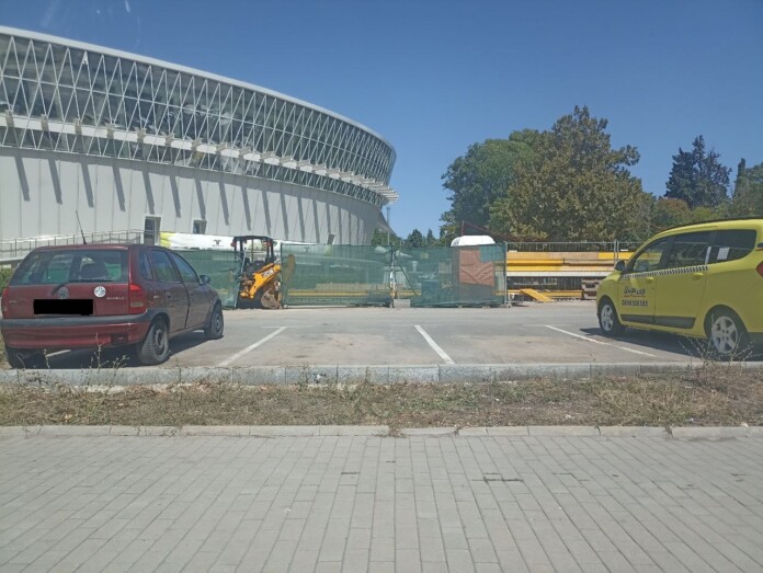Строежът до "Парк Арена" ОЗК