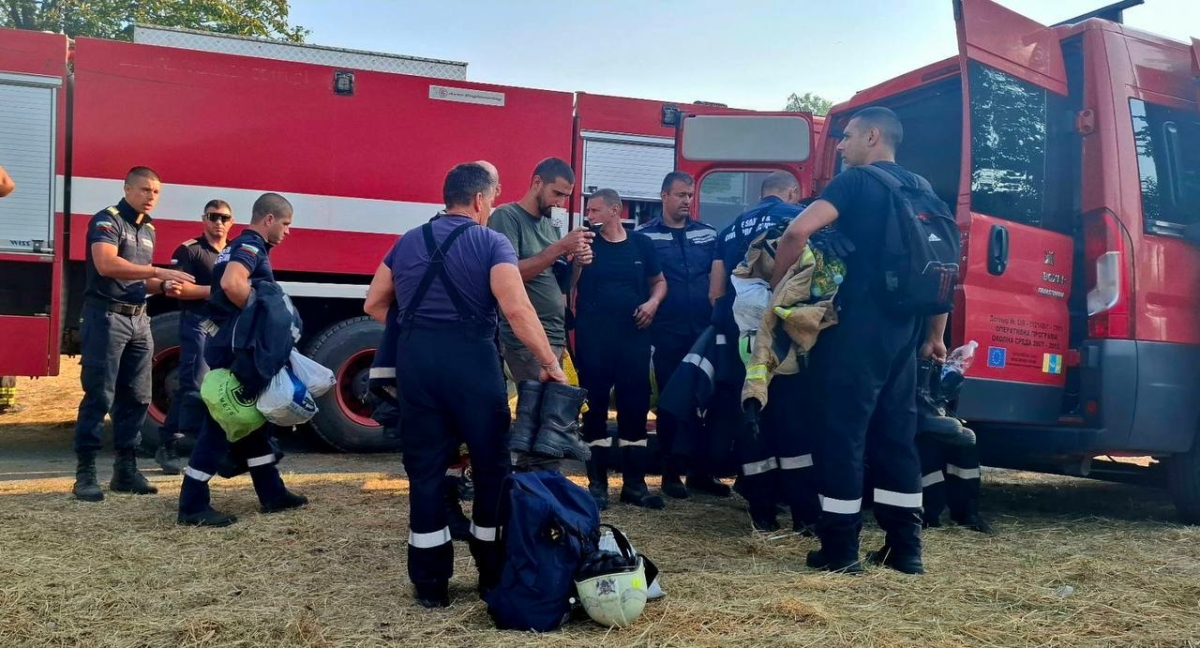 Двата фронта на пожара в над с Скала и