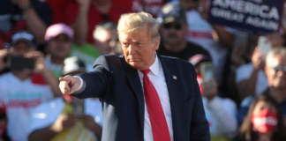 Доналд Тръмп.