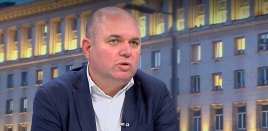 Владислав Панев