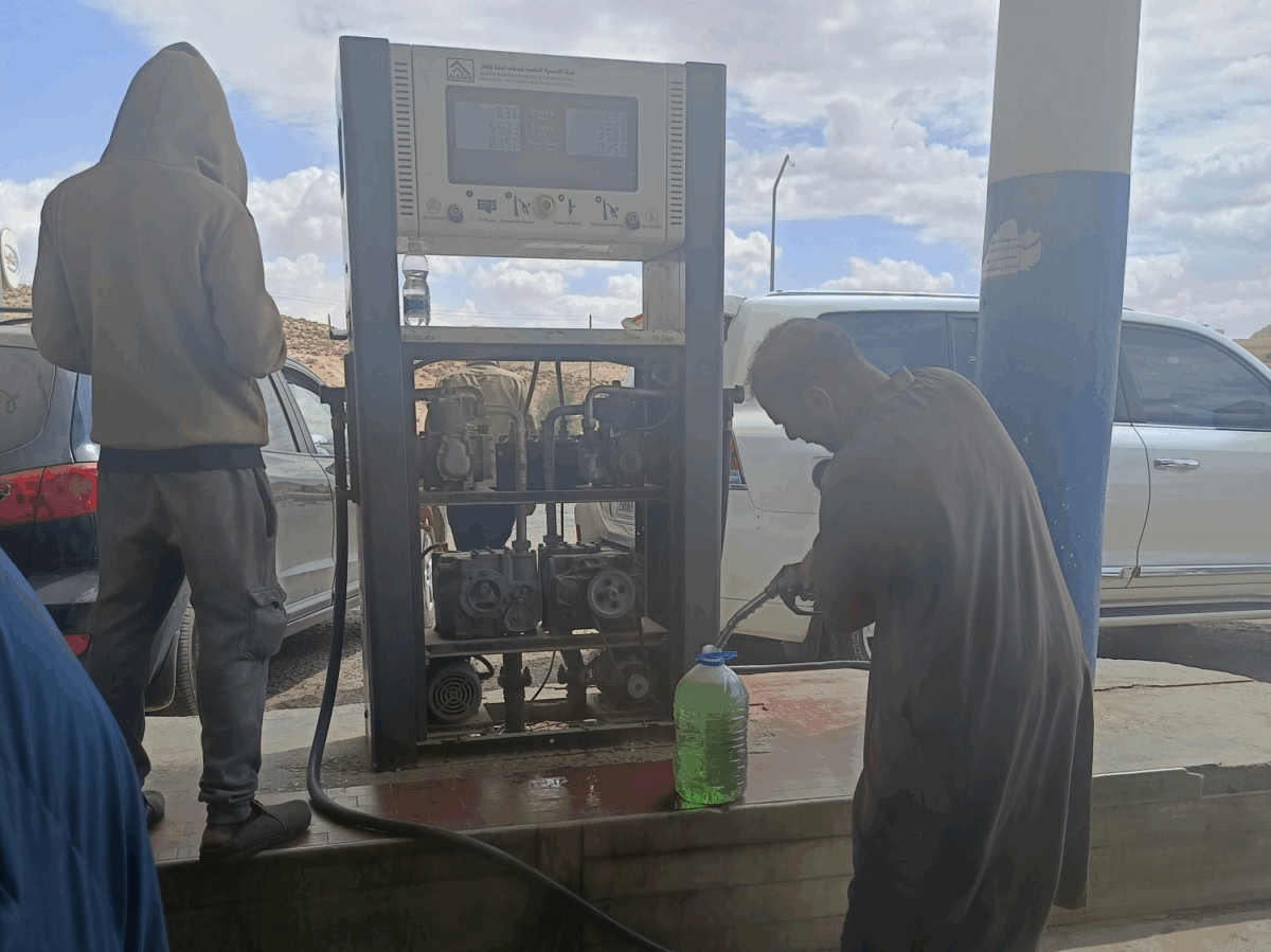 предупреди в публикация в социалната мрежа Facebook че примерът на