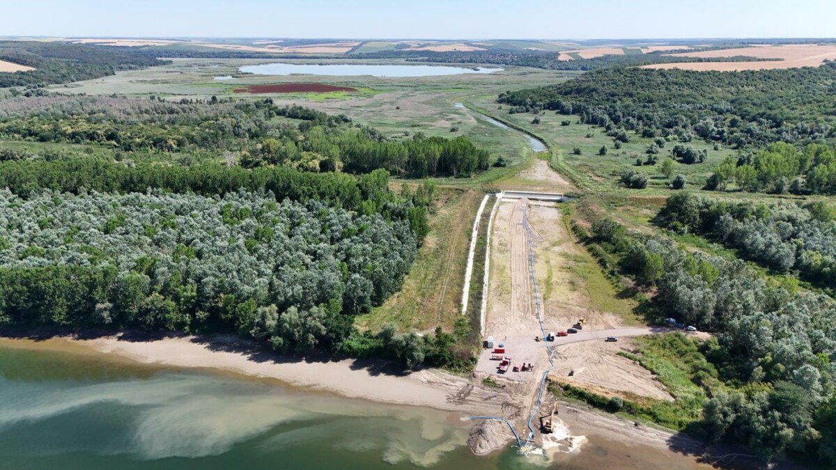 Приключи специализираната акция за прехвърляне на вода от река Дунав