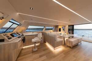 Катамаранът