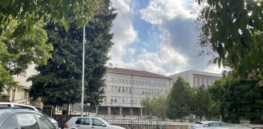 Новият корпус