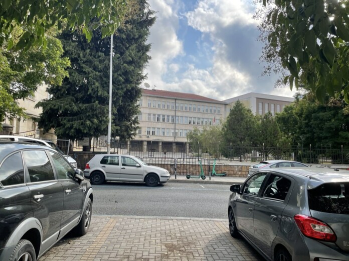 Новият корпус