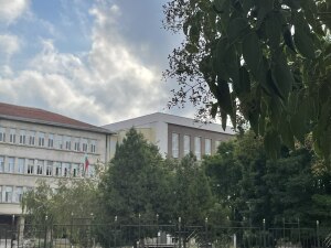 Новият корпус