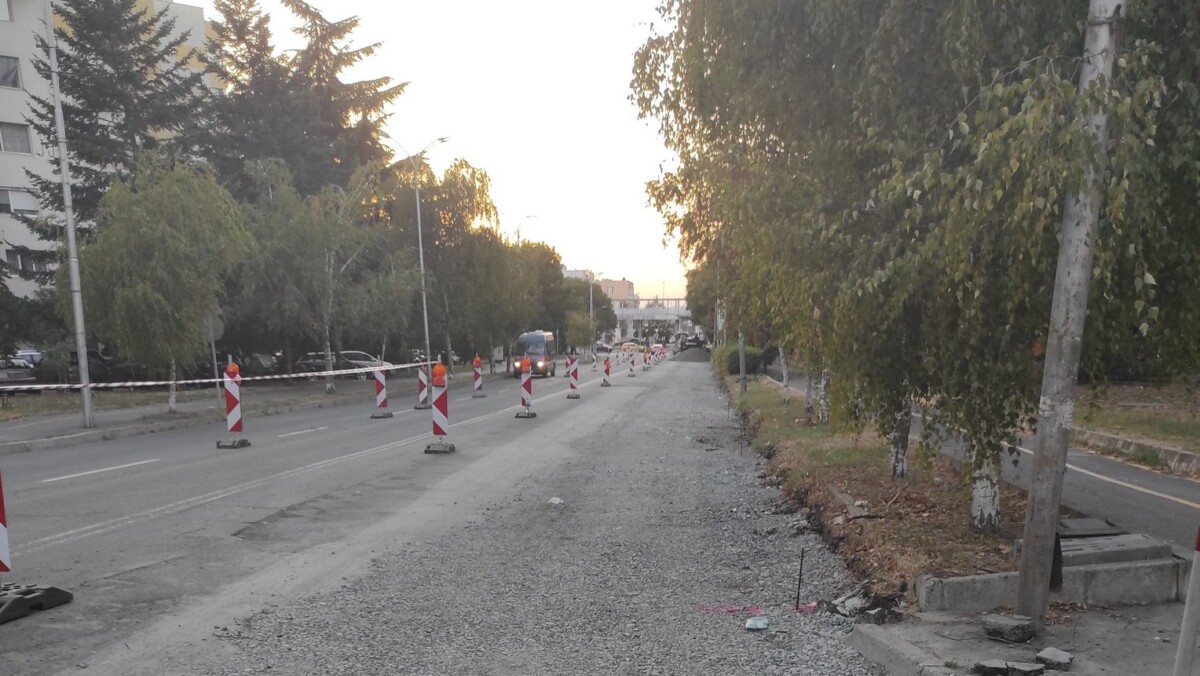 Бургас започна новата учебна година не със свеж старт а