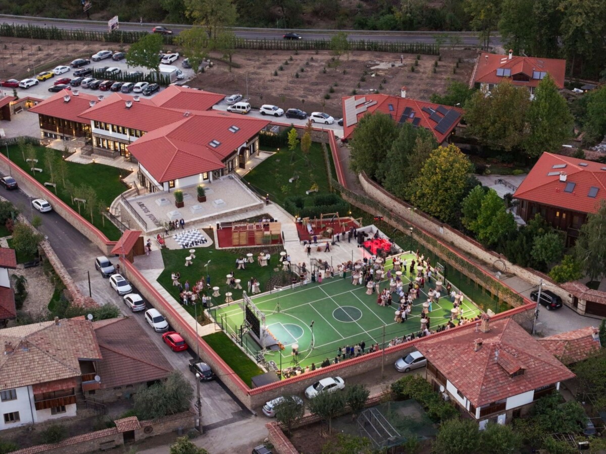 Откриване в навечерието на учебната година
В Арбанаси официално беше открито