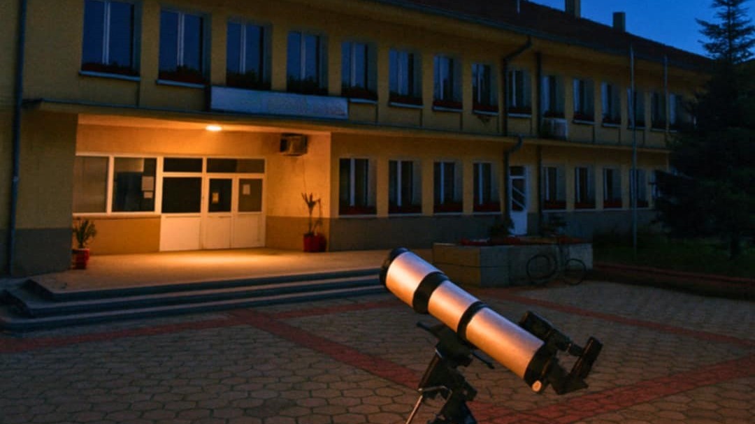 В навечерието на новата учебна година в село Трилистник превръща