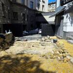 Поставянето на антипаркинг колчета