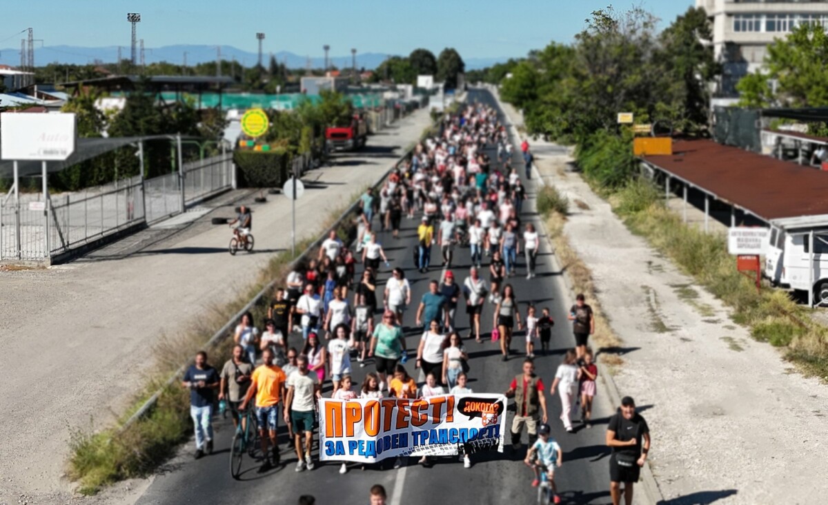 Жителите на остават на улицата с безсрочни протести в опит