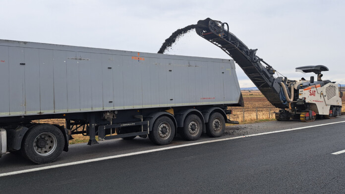 Ремонт на АМ "Тракия" Ремонт на АМ "Тракия"