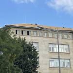 Тече дългоочакваният ремонт на покрива на ППМГ и Френската гимназия в Бургас! Ремонт на покрива