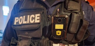 Служител на МВР с боди камера