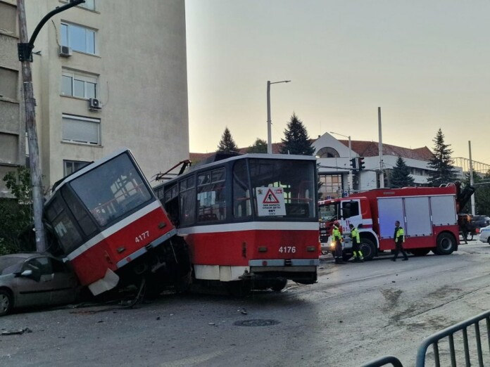 Катастрофа с трамвай в София