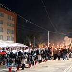 Над 1000 факли ще осветят Елин Пелин в чест на Деня на народните будители Факелно шествие в Елин Пелин