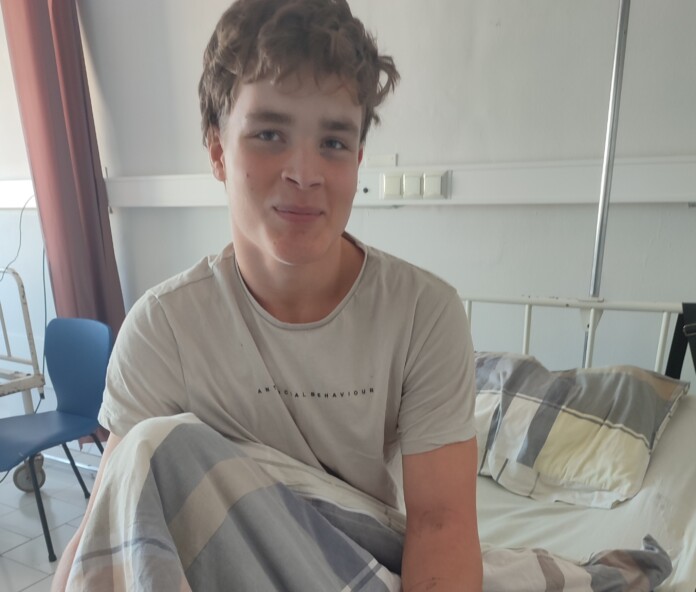 18-годишен младеж е в УМБАЛ-Бургас след наводнението в Елените