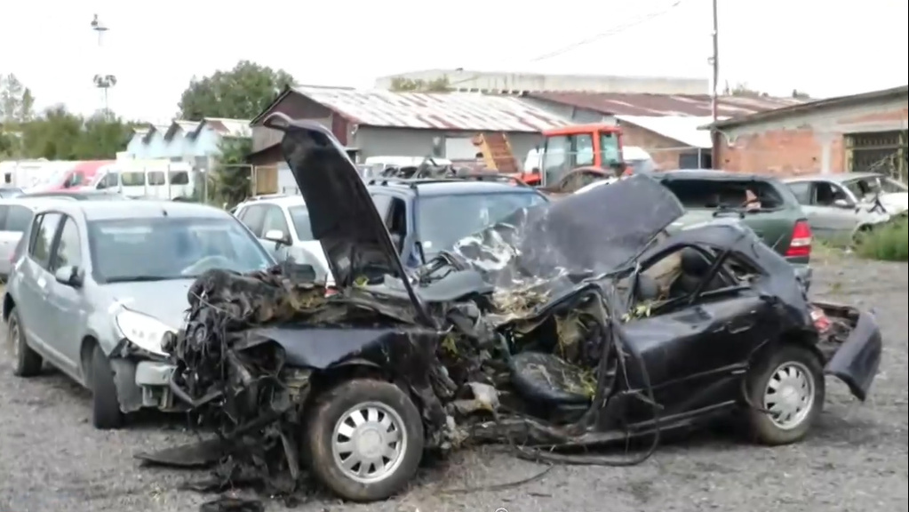 В знак на съпричастност към трагичната гибел на тримата загинали