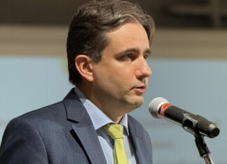 Божидар Божанов