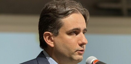 Божидар Божанов