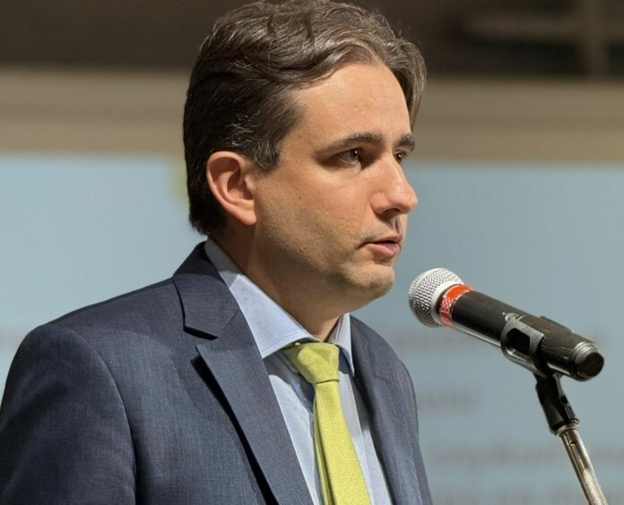 Божидар Божанов