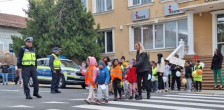 Изнесен урок по пътна безопасност в Долна баня