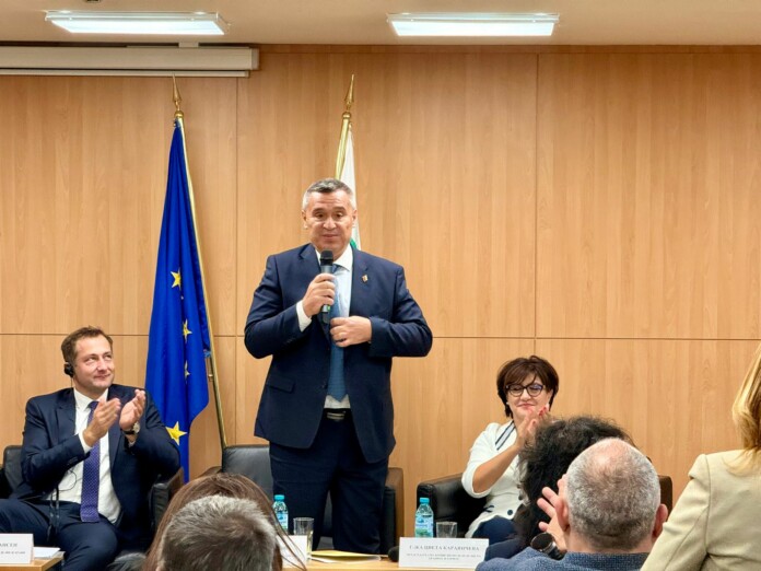 Георги Тахов Георги Тахов