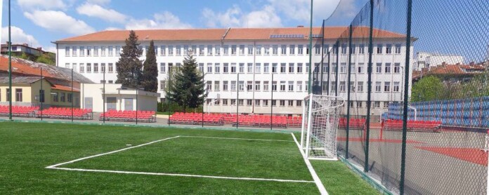 Средно училище "Иван Вазов"