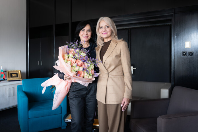 Кичка Бодурова и Андрияна Петкова