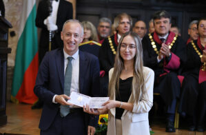 Близо 40% от отличниците на България избират Софийския университет 1 Красимир Вълчев