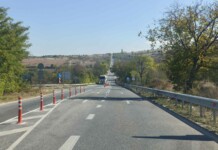 Нови разделителни колчета за повече безопасност по пътя Асеновград – Кърджали Монтират се разделителни колчета